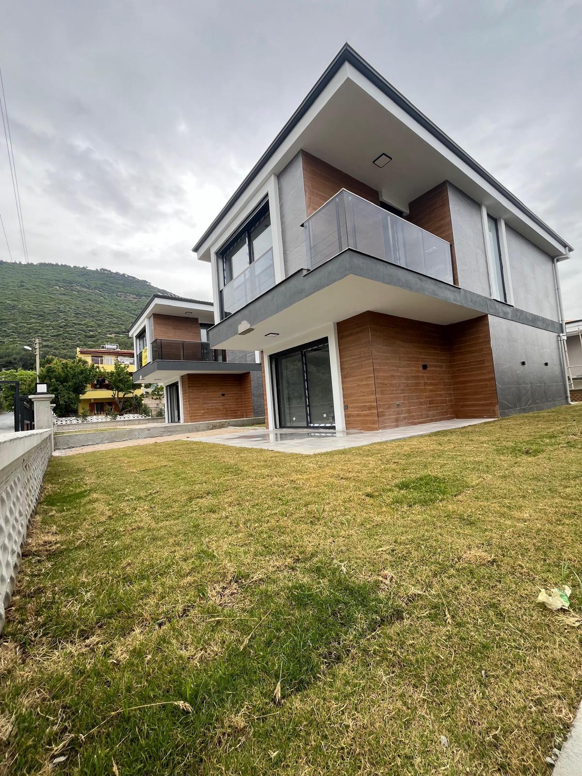 KUŞADASI GÜZELÇAMLI – MİLLİ PARK’A KOMŞU ÖZEL 3+1